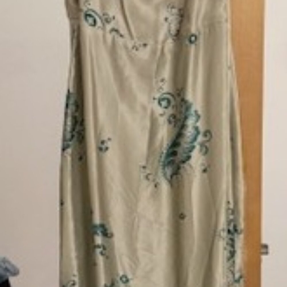 NWT Reformation Frankie Silk Dress - Sage Border - Size 8 - Picture 4 of 6